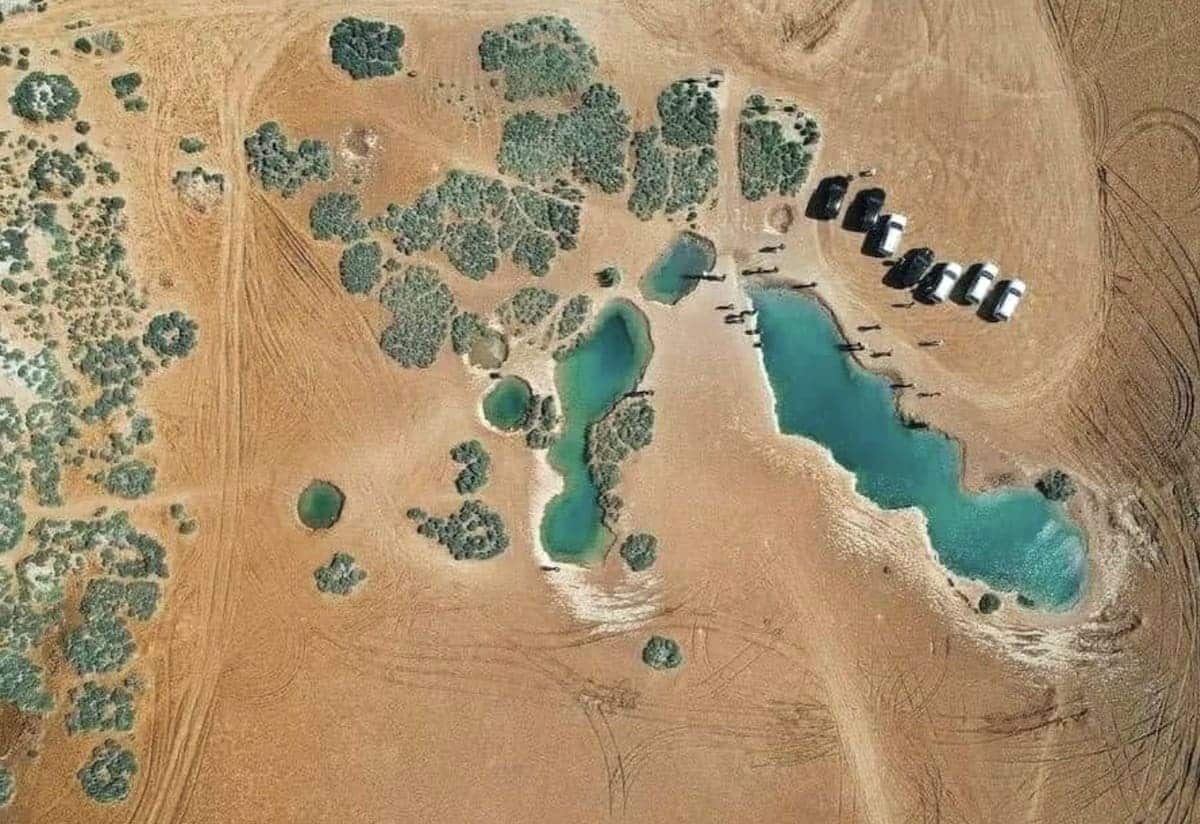 Lacs naturels d'Imlili au milieu du désert du Sahara, à 100 km de Dakhla, Maroc
